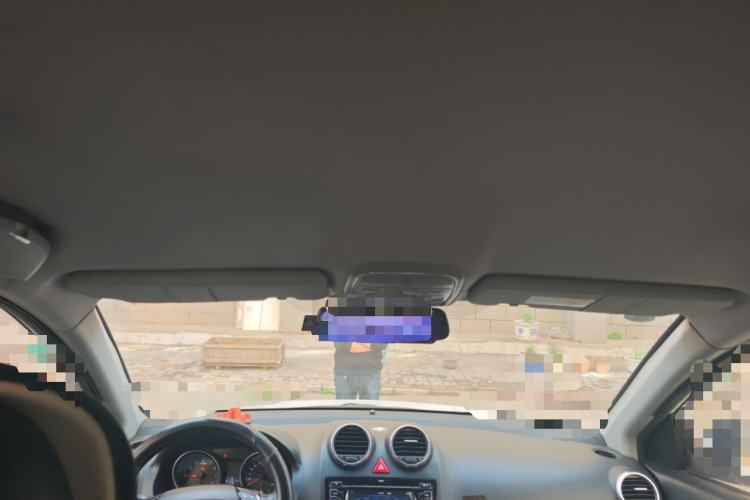 Used Haval H6 2013 Upgraded Model 1.5T Manual Two-Wheel Drive Elite Version Headliner