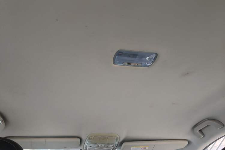 Used Haval H6 2013 Upgraded Model 1.5T Manual Two-Wheel Drive Elite Version Headliner
