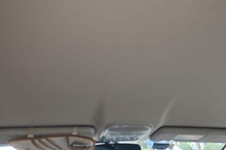 Used Haval H6 2013 Upgraded Model 1.5T Manual Two-Wheel Drive Elite Version Headliner