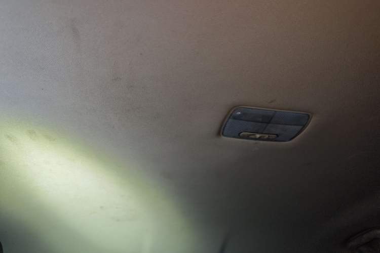 Used Haval H6 2013 Upgraded Model 2.4L Automatic Two-Wheel Drive Elite Version Headliner