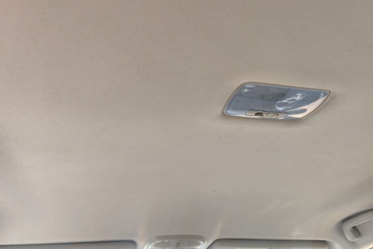 Used Haval H6 2013 Upgraded Model 1.5T Manual Two-Wheel Drive Elite Version Headliner