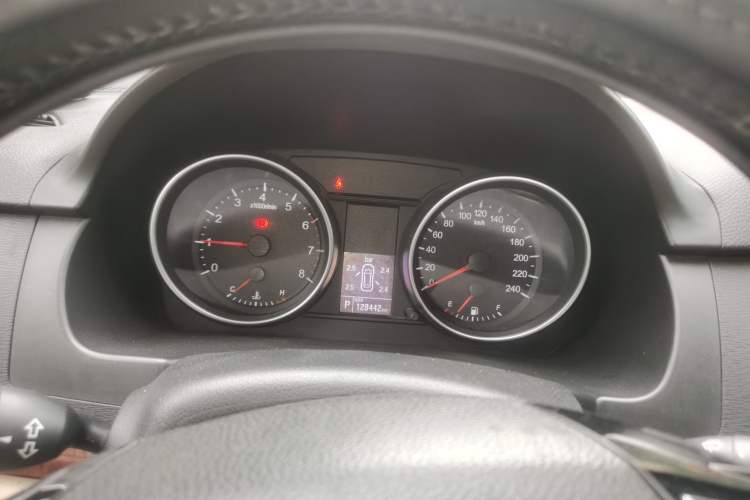 Used Haval H6 2013 Upgraded Model 2.4L Automatic Two-Wheel Drive Prestige Version Instrument Cluster