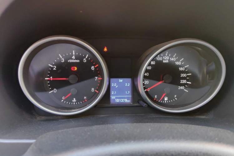 Used Haval H6 2013 Upgraded Model 1.5T Manual Two-Wheel Drive Elite Version Instrument Cluster