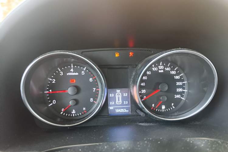 Used Haval H6 2013 Upgraded Model 1.5T Manual Two-Wheel Drive Elite Version Instrument Cluster