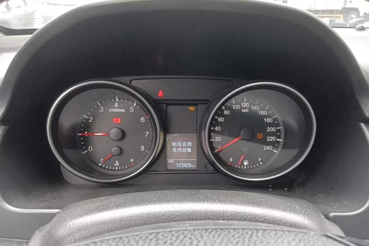 Used Haval H6 2013 Sports Edition 1.5T Manual Two-Wheel Drive Elite Model Instrument Cluster