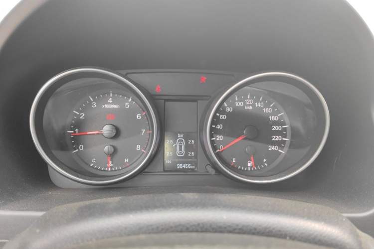Used Haval H6 2013 Upgraded Model 1.5T Manual Two-Wheel Drive Elite Version Instrument Cluster
