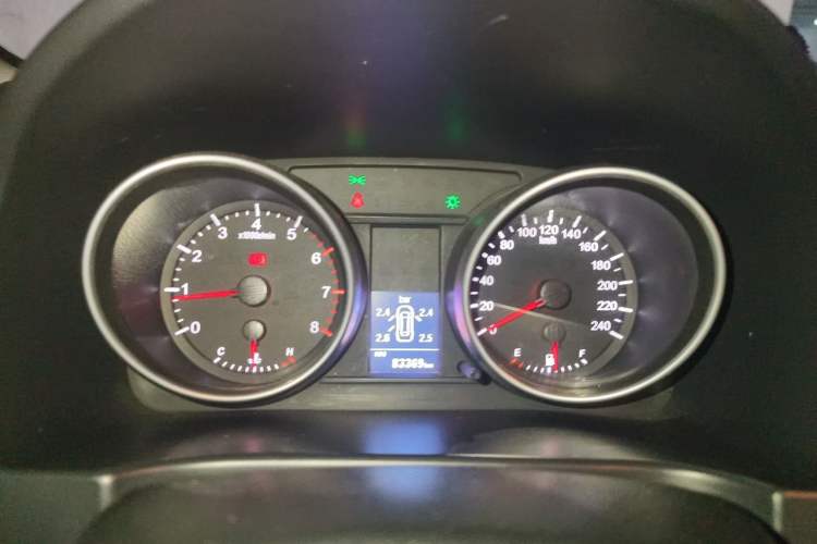 Used Haval H6 2013 Sport Edition 1.5T Manual Two-Wheel Drive Prestige Model Instrument Cluster