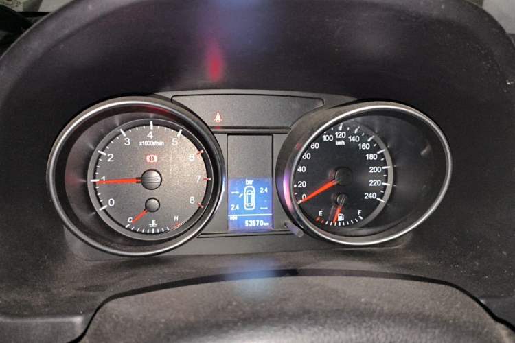 Used Haval H6 2013 Sports Edition 1.5T Manual Two-Wheel Drive Elite Model Instrument Cluster
