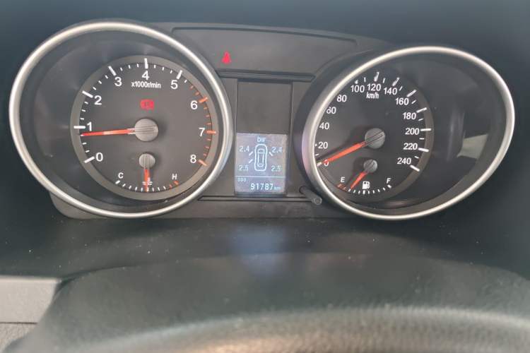 Used Haval H6 2013 Upgraded Model 1.5T Manual Two-Wheel Drive Elite Version Instrument Cluster