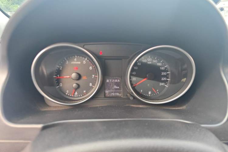 Used Haval H6 2013 Upgraded Model 1.5T Manual Two-Wheel Drive Elite Version Instrument Cluster