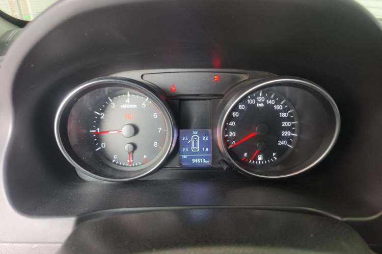 Used Haval H6 2013 Upgraded Model 1.5T Manual Two-Wheel Drive Elite Version Instrument Cluster