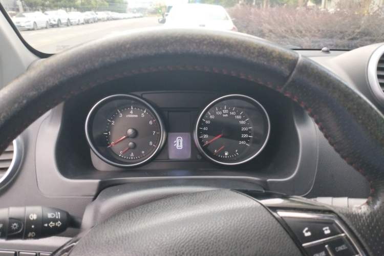 Used Haval H6 2013 Upgraded Model 1.5T Manual Two-Wheel Drive Elite Version Instrument Cluster