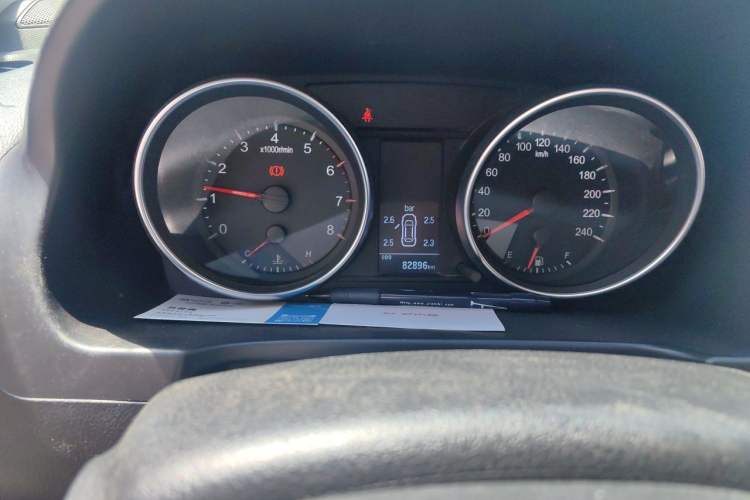 Used Haval H6 2013 Upgraded Model 1.5T Manual Two-Wheel Drive Elite Version Instrument Cluster