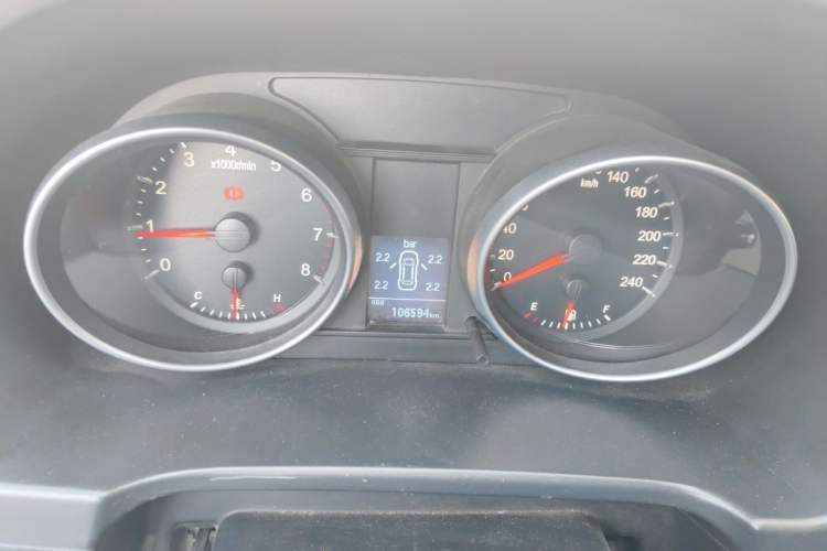 Used Haval H6 2013 Upgraded Model 1.5T Manual Two-Wheel Drive Elite Version Instrument Cluster