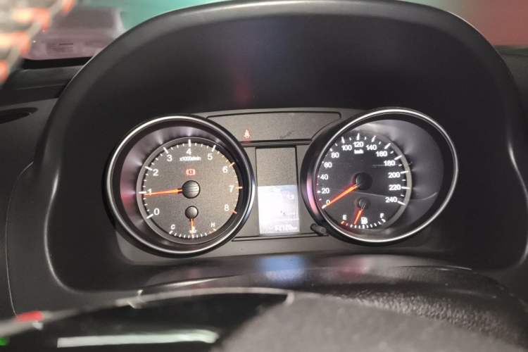 Used Haval H6 2013 Upgraded Model 1.5T Manual Two-Wheel Drive Elite Version Instrument Cluster