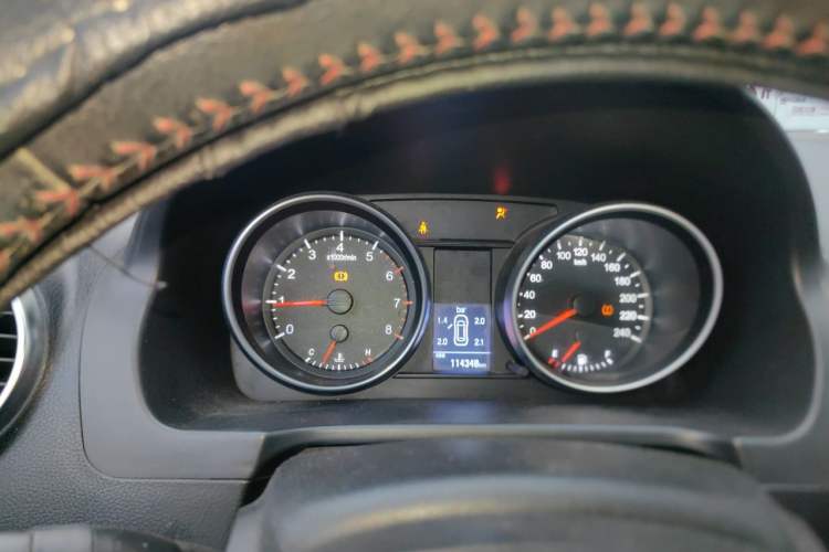 Used Haval H6 2013 Upgraded Model 1.5T Manual Two-Wheel Drive Elite Version Instrument Cluster