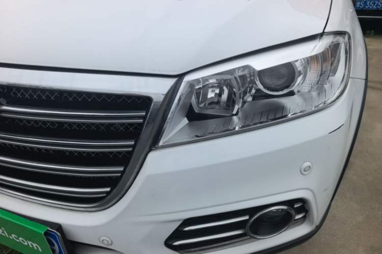 Used Haval H6 2013 Sports Edition 1.5T Manual Two-Wheel Drive Elite Model Left Front Headlight