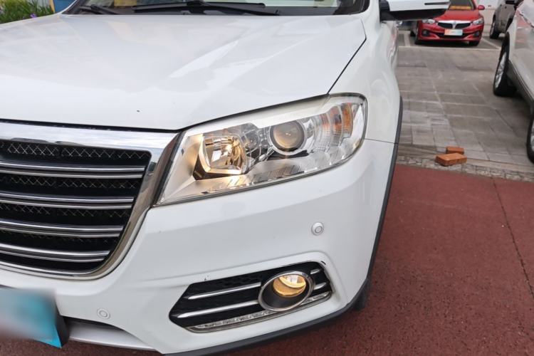 Used Haval H6 2013 Sports Edition 1.5T Manual Two-Wheel Drive Elite Model Left Front Headlight