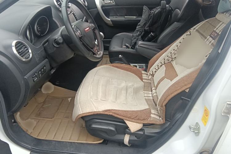 Used Haval H6 2013 Upgraded Model 1.5T Manual Two-Wheel Drive Elite Version Left Front Seat