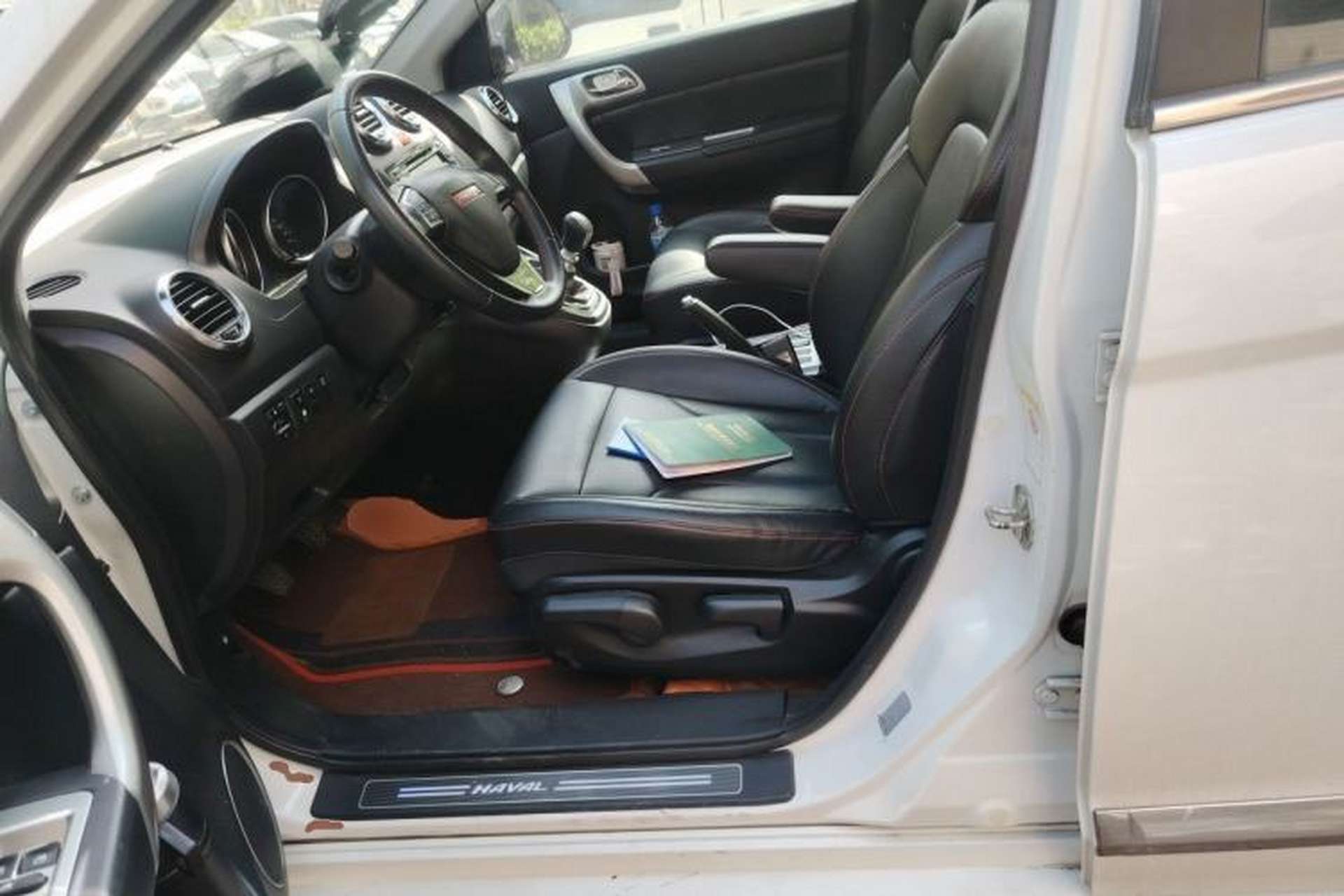 Used Haval H6 2013 Upgraded Model 1.5T Manual Two-Wheel Drive Elite Version Left Front Seat