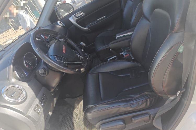 Used Haval H6 2013 Upgraded Model 1.5T Manual 4x4 Elite Version Left Front Seat