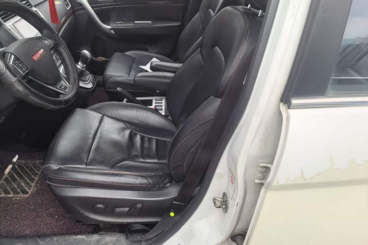 Used Haval H6 2013 Sports Edition 1.5T Manual Two-Wheel Drive Elite Model Left Front Seat