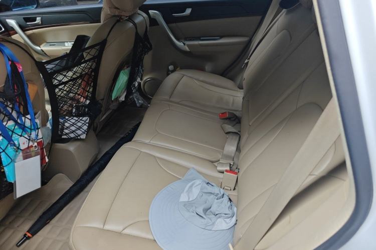 Used Haval H6 2013 Sport Edition 1.5T Manual Two-Wheel Drive Prestige Model Left Rear Seat