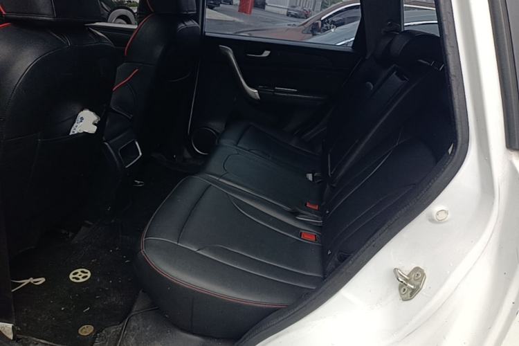 Used Haval H6 2013 Sports Edition 1.5T Manual Two-Wheel Drive Elite Model Left Rear Seat