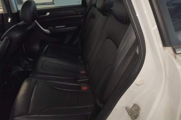 Used Haval H6 2013 Sports Edition 1.5T Manual Two-Wheel Drive Elite Model Left Rear Seat