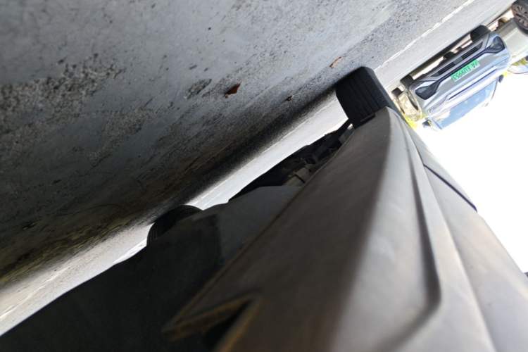 Used Haval H6 2013 Sports Edition 1.5T Manual Two-Wheel Drive Elite Model Left Side Sill