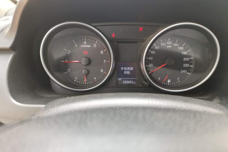 Used Haval H6 2013 Sport Edition 1.5T Manual Two-Wheel Drive Prestige Model Odometer Close Up