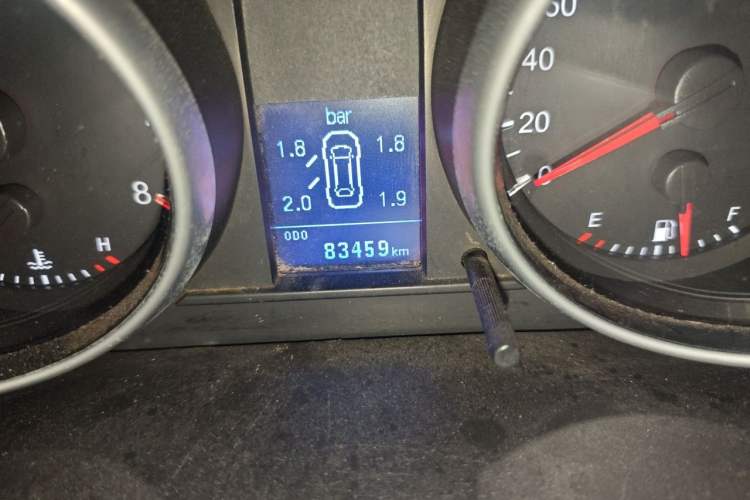 Used Haval H6 2013 Upgraded Model 1.5T Manual Two-Wheel Drive Elite Version Odometer Close Up