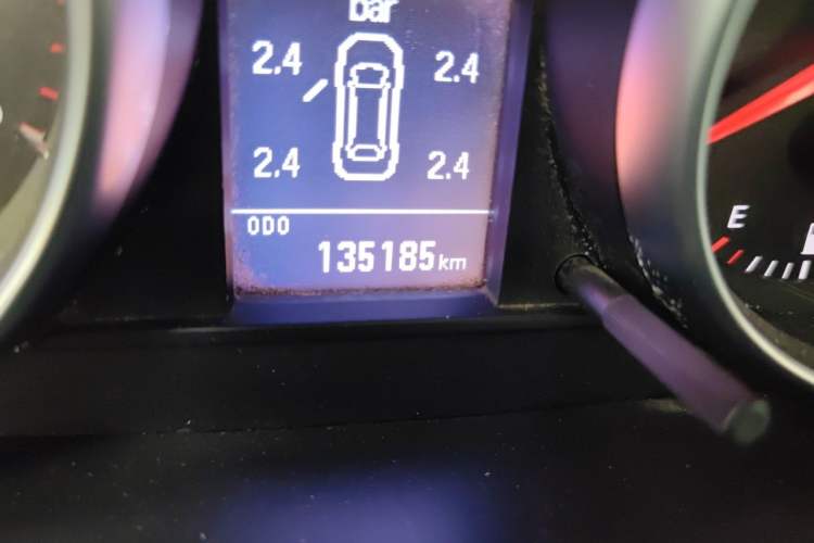 Used Haval H6 2013 Sport Edition 1.5T Manual 4x4 Elite Model Odometer Close Up