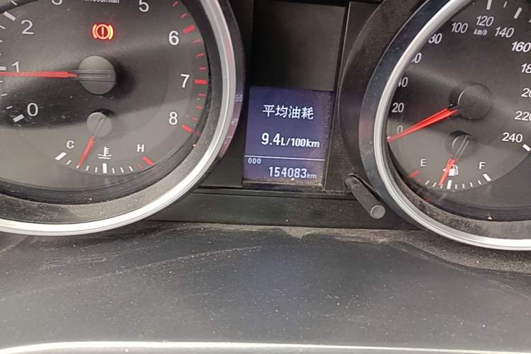 Used Haval H6 2013 Sports Edition 1.5T Manual Two-Wheel Drive Elite Model Odometer Close Up