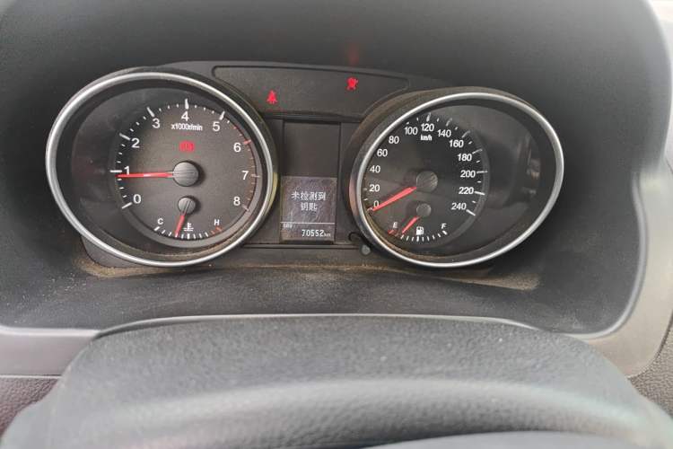 Used Haval H6 2013 Upgraded Model 1.5T Manual Two-Wheel Drive Elite Version Odometer Close Up