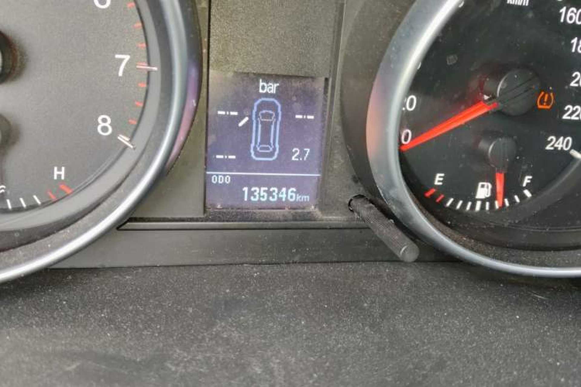 Used Haval H6 2013 Sports Edition 1.5T Manual Two-Wheel Drive Elite Model Odometer Close Up