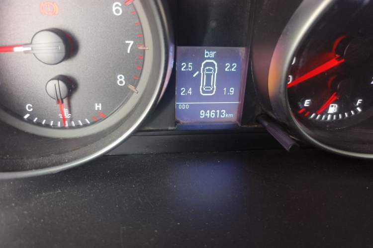 Used Haval H6 2013 Upgraded Model 1.5T Manual Two-Wheel Drive Elite Version Odometer Close Up