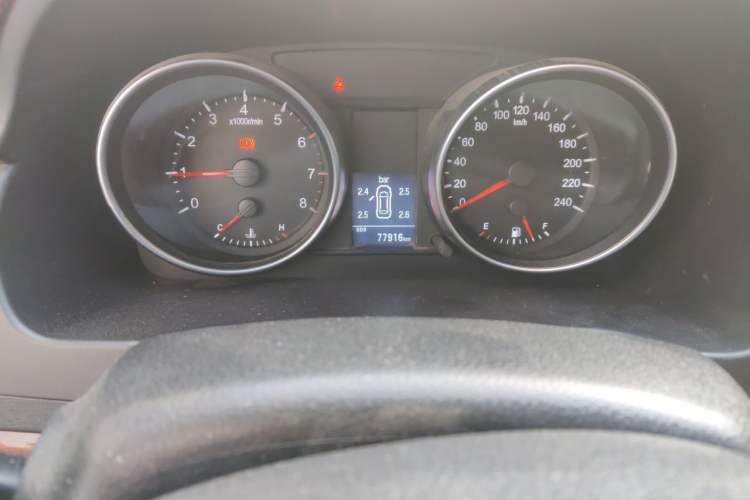 Used Haval H6 2013 Sports Edition 1.5T Manual Two-Wheel Drive Elite Model Odometer Close Up