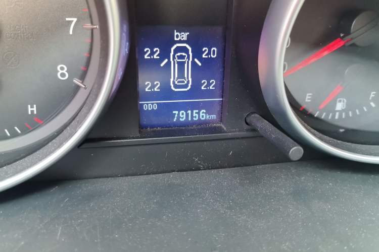 Used Haval H6 2013 Sport Edition 1.5T Manual Two-Wheel Drive Prestige Model Odometer Close Up
