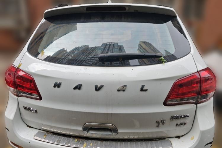 Used Haval H6 2013 Upgraded Model 1.5T Manual Two-Wheel Drive Elite Version Rear