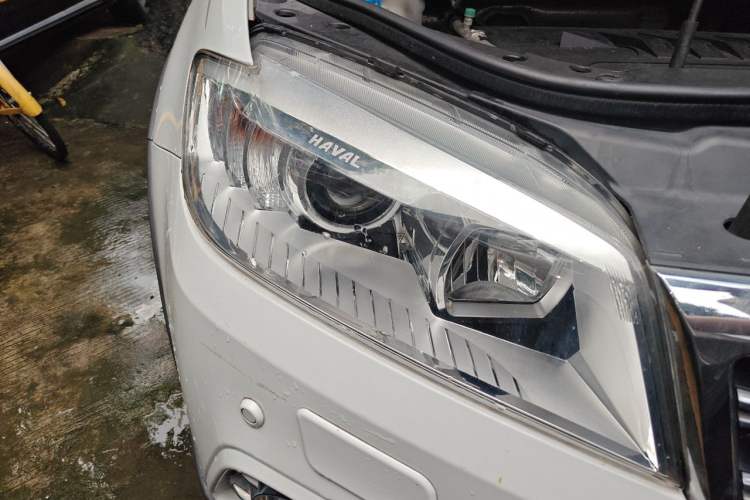 Used Haval H6 2013 Sport Edition 1.5T Manual Two-Wheel Drive Prestige Model Right Front Headlight