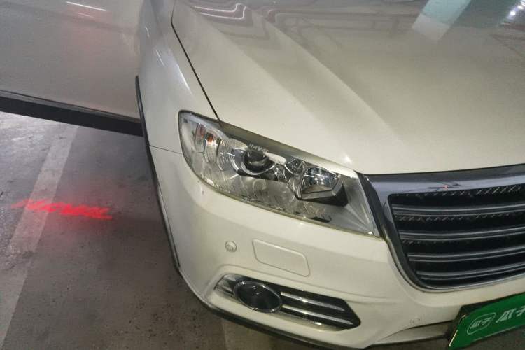 Used Haval H6 2013 Sport Edition 1.5T Manual Two-Wheel Drive Prestige Model Right Front Headlight