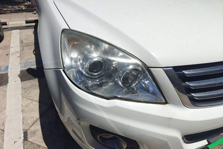 Used Haval H6 2013 Sport Edition 1.5T Manual Two-Wheel Drive Urban Model Right Front Headlight