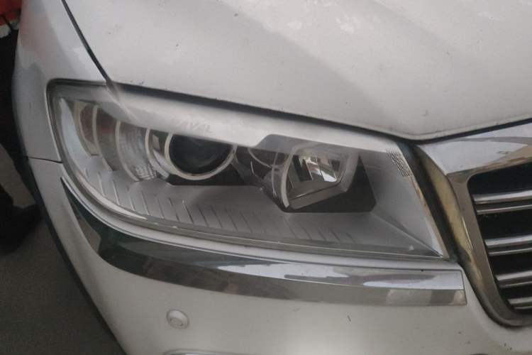 Used Haval H6 2013 Sport Edition 1.5T Manual Two-Wheel Drive Prestige Model Right Front Headlight