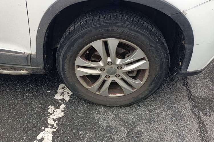 Used Haval H6 2013 Sports Edition 1.5T Manual Two-Wheel Drive Elite Model Right Front Wheel Hub