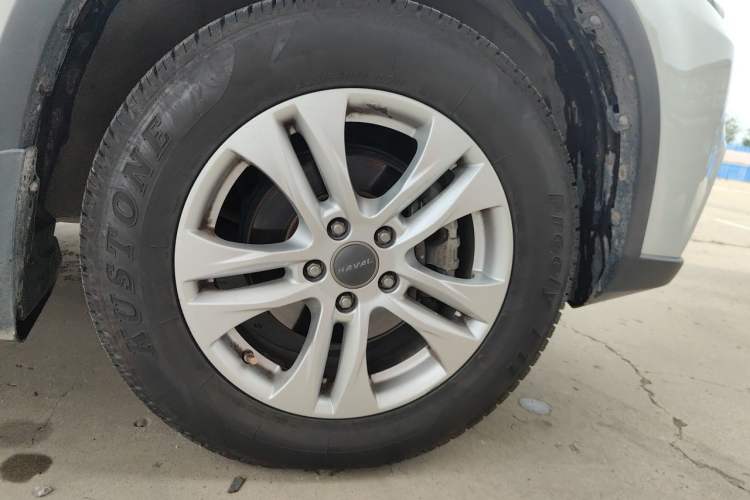Used Haval H6 2013 Sports Edition 1.5T Manual Two-Wheel Drive Elite Model Right Front Wheel Hub