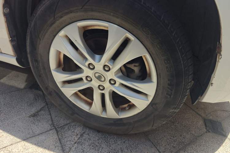 Used Haval H6 2013 Sport Edition 1.5T Manual Two-Wheel Drive Urban Model Right Front Wheel Hub