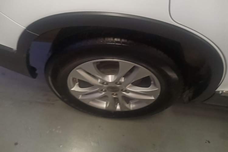 Used Haval H6 2013 Sports Edition 1.5T Manual Two-Wheel Drive Elite Model Right Rear Wheel Hub