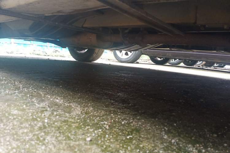 Used Haval H6 2013 Upgraded Model 2.4L Automatic Two-Wheel Drive Elite Version Right Side Sill
