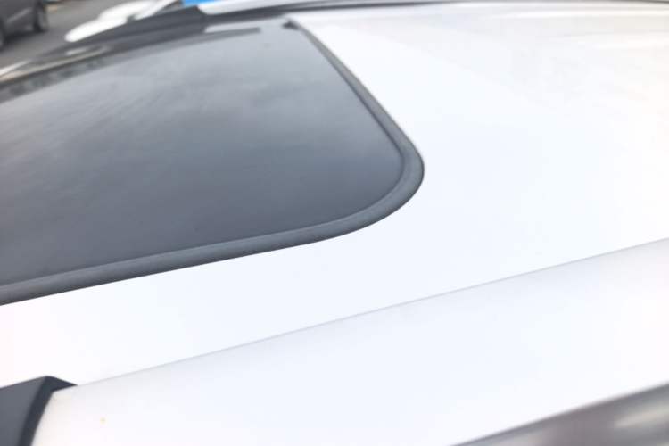 Used Haval H6 2013 Sports Edition 1.5T Manual Two-Wheel Drive Elite Model Roof